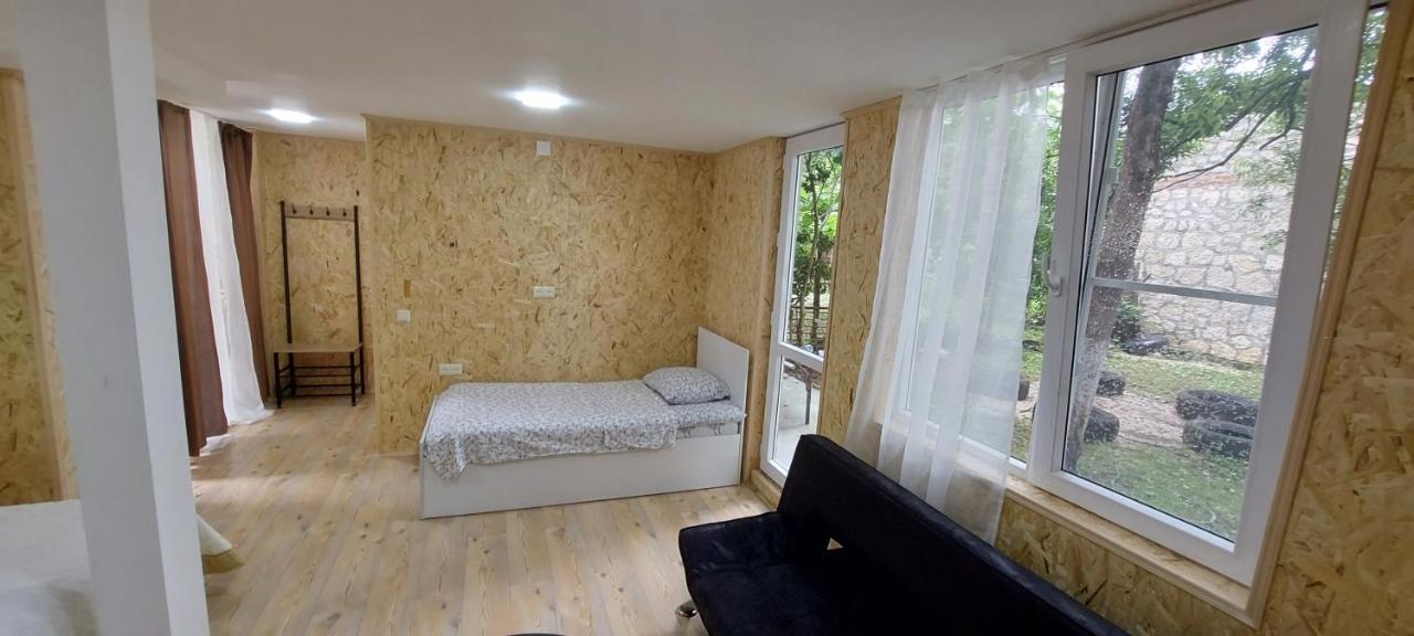 Guest House Mart Villa มาร์ทวิลิ ภายนอก รูปภาพ