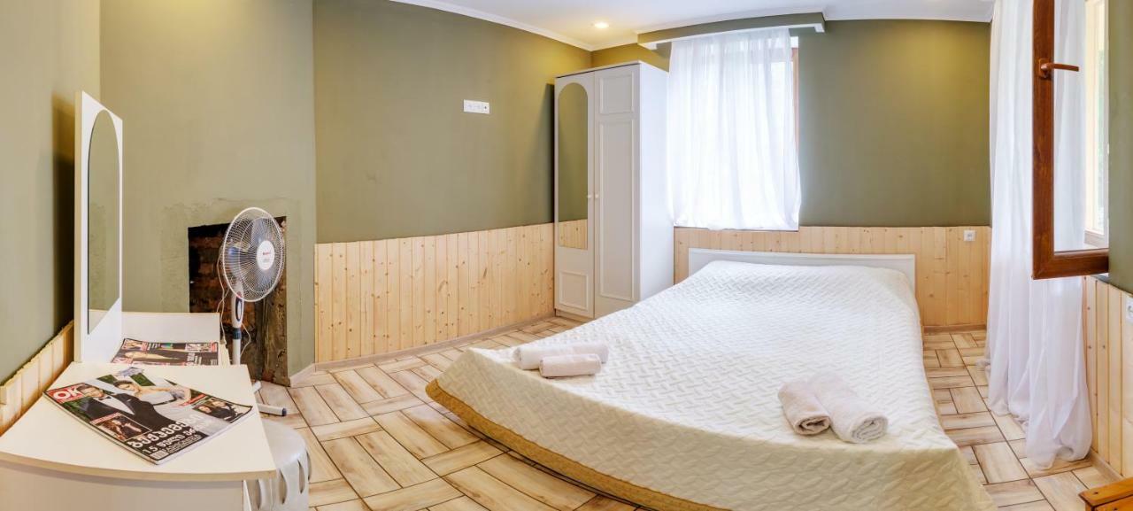 Guest House Mart Villa มาร์ทวิลิ ภายนอก รูปภาพ