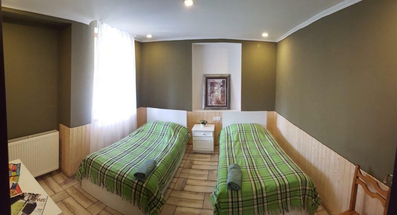 Guest House Mart Villa มาร์ทวิลิ ภายนอก รูปภาพ